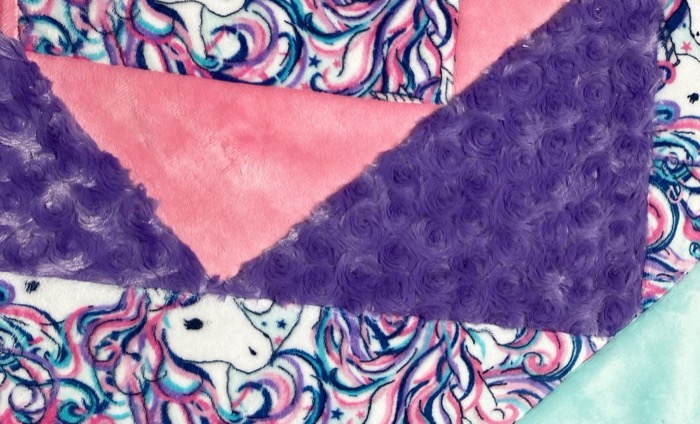 Dog rag quilt, dog lovers dream quilt, lap robe, red, white, popular and blue blanket